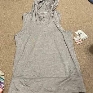 Hooded workout shirt